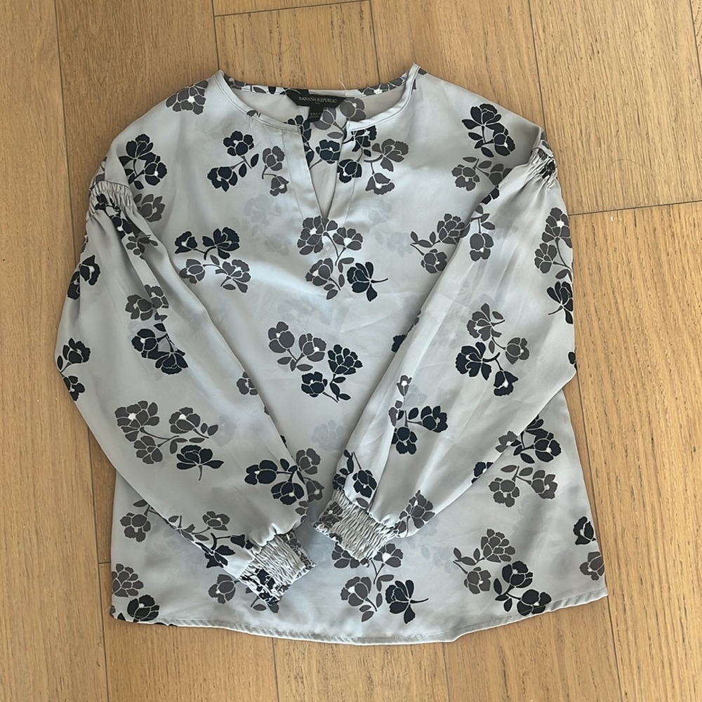 Banana republic shirt